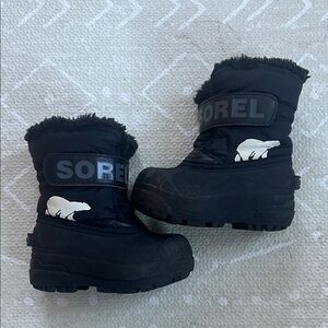 Toddler Sorel size 7 snow commander snow boot
